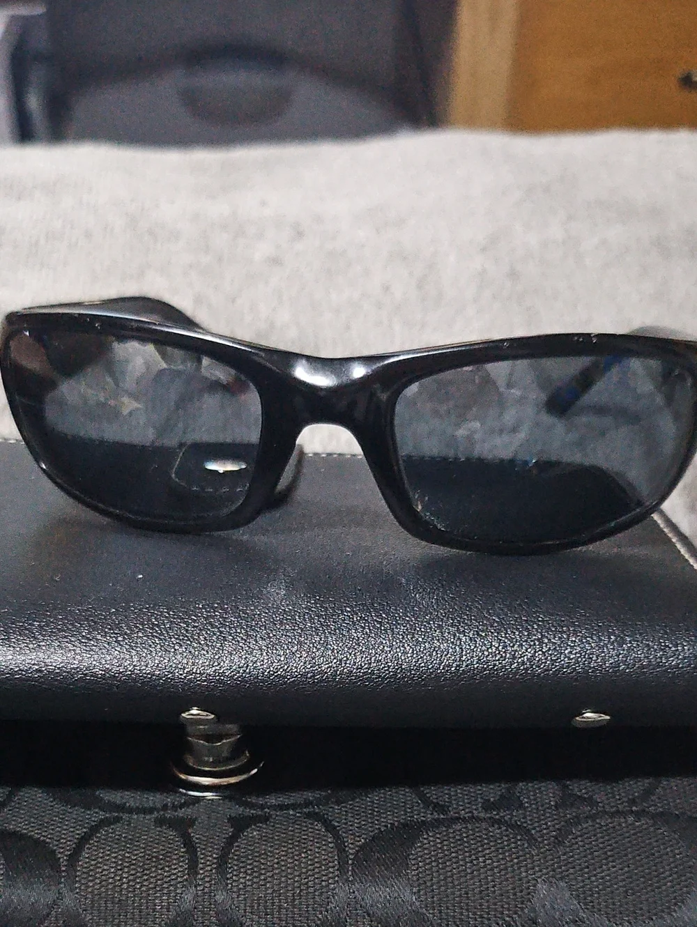 Maui Jim Stingray!! Men's Designer Sunglasses New!!